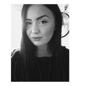 Meet your Posher, Leanna